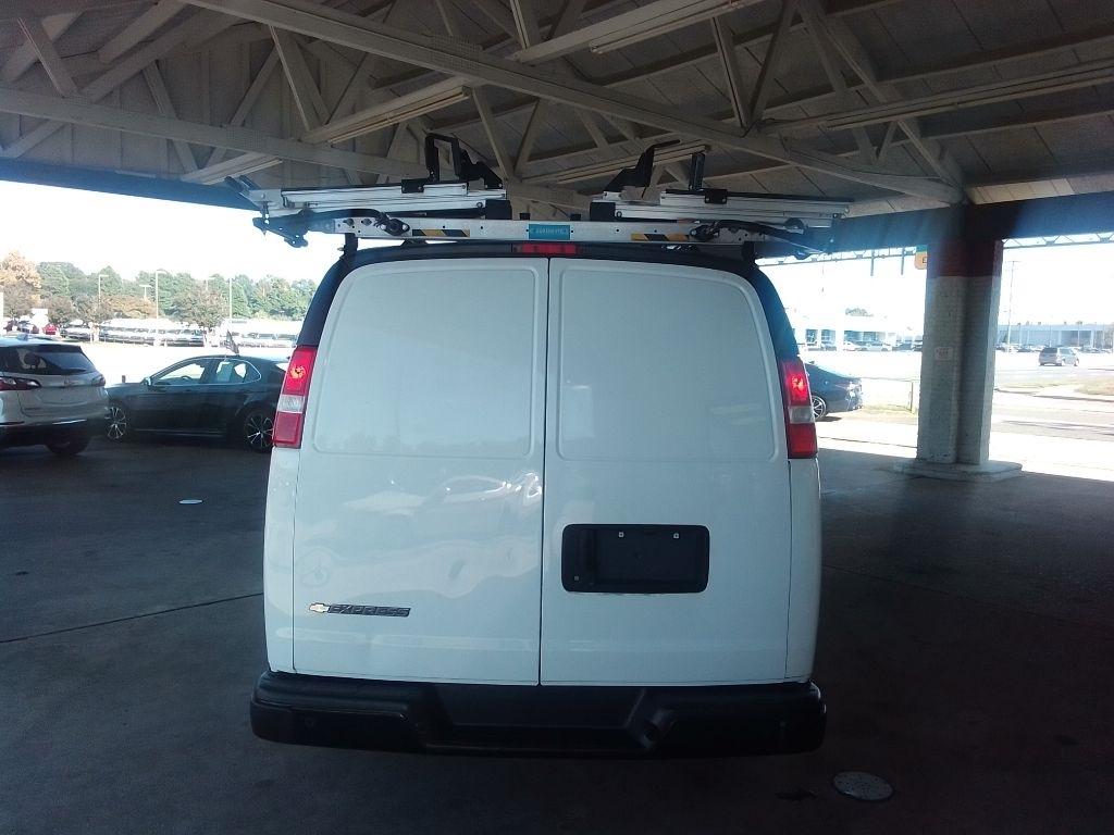 Chevrolet Express Cargo Van RWD 2500 135" 2020