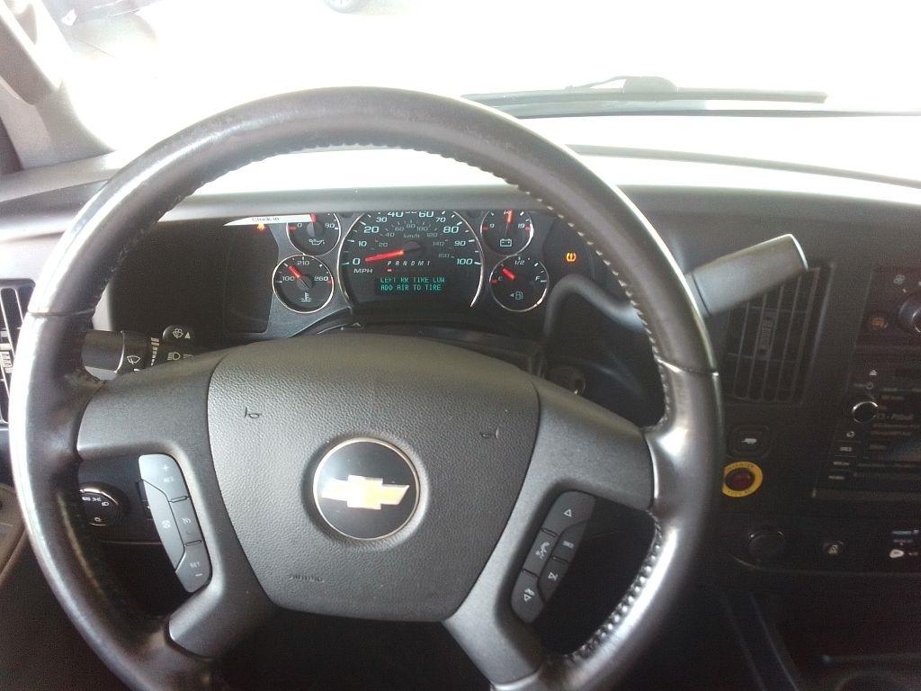 Chevrolet Express Cargo Van RWD 2500 135" 2020