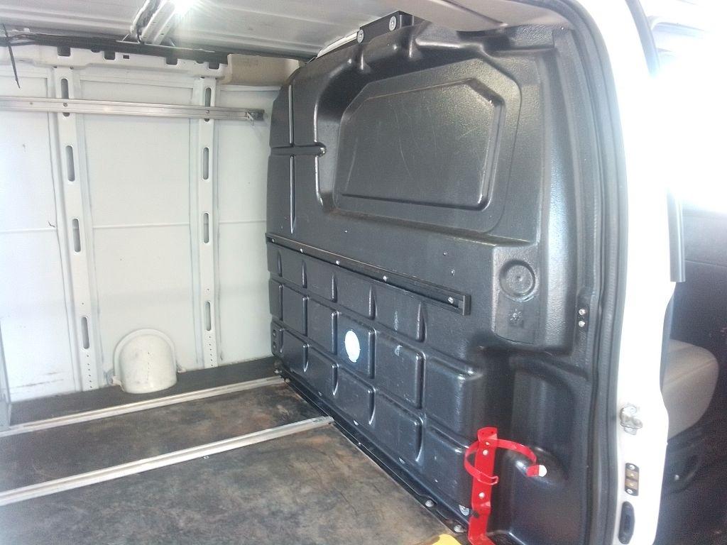 Chevrolet Express Cargo Van RWD 2500 135" 2020