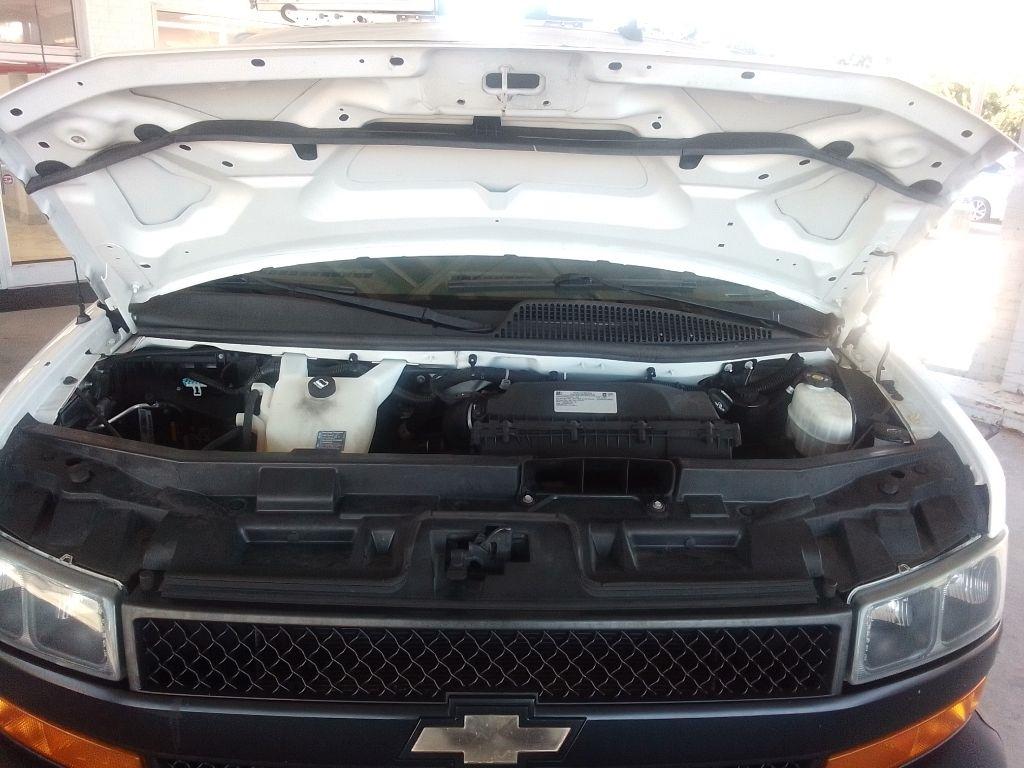 Chevrolet Express Cargo Van RWD 2500 135" 2020