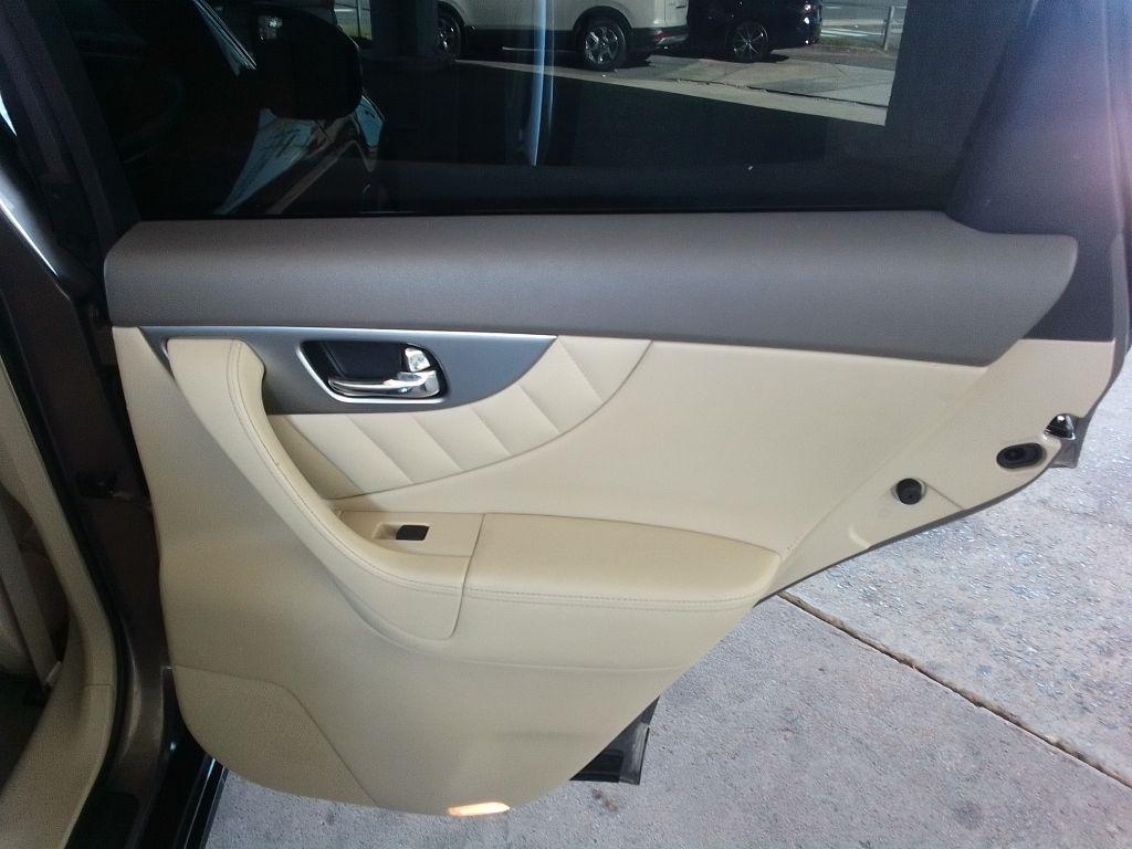 Infiniti FX35 AWD 4dr 2011