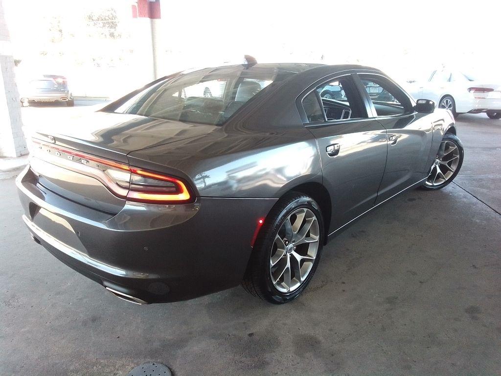 Dodge Charger SXT RWD 2022