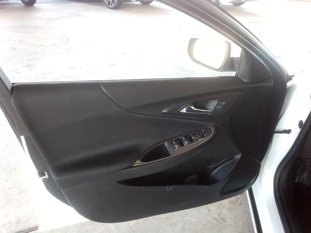 Chevrolet Malibu 4dr Sdn LS w/1FL 2022