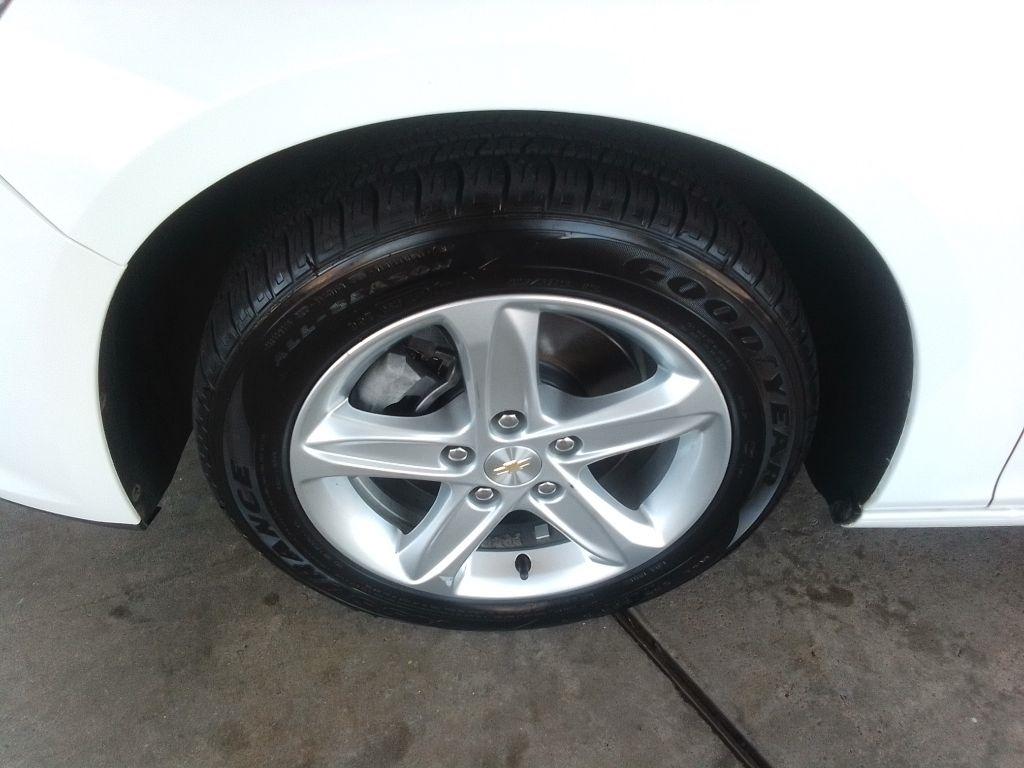 Chevrolet Malibu 4dr Sdn LS w/1FL 2022