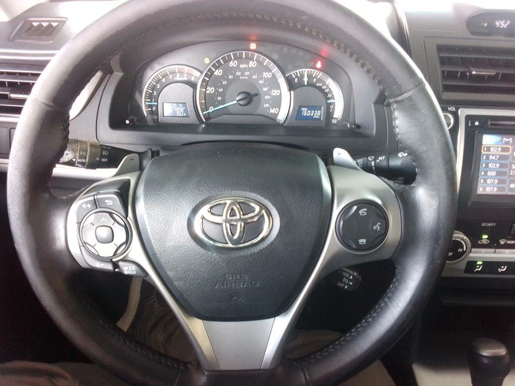 Toyota Camry 4dr Sdn I4 Auto XLE (Natl) 2013