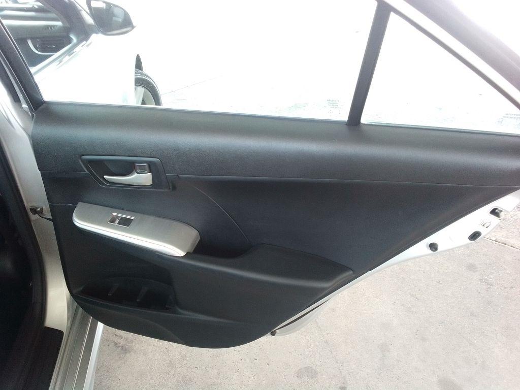 Toyota Camry 4dr Sdn I4 Auto XLE (Natl) 2013