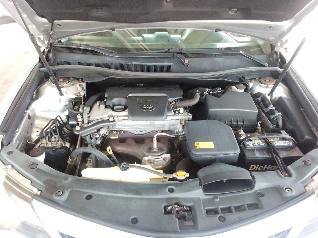 Toyota Camry 4dr Sdn I4 Auto XLE (Natl) 2013