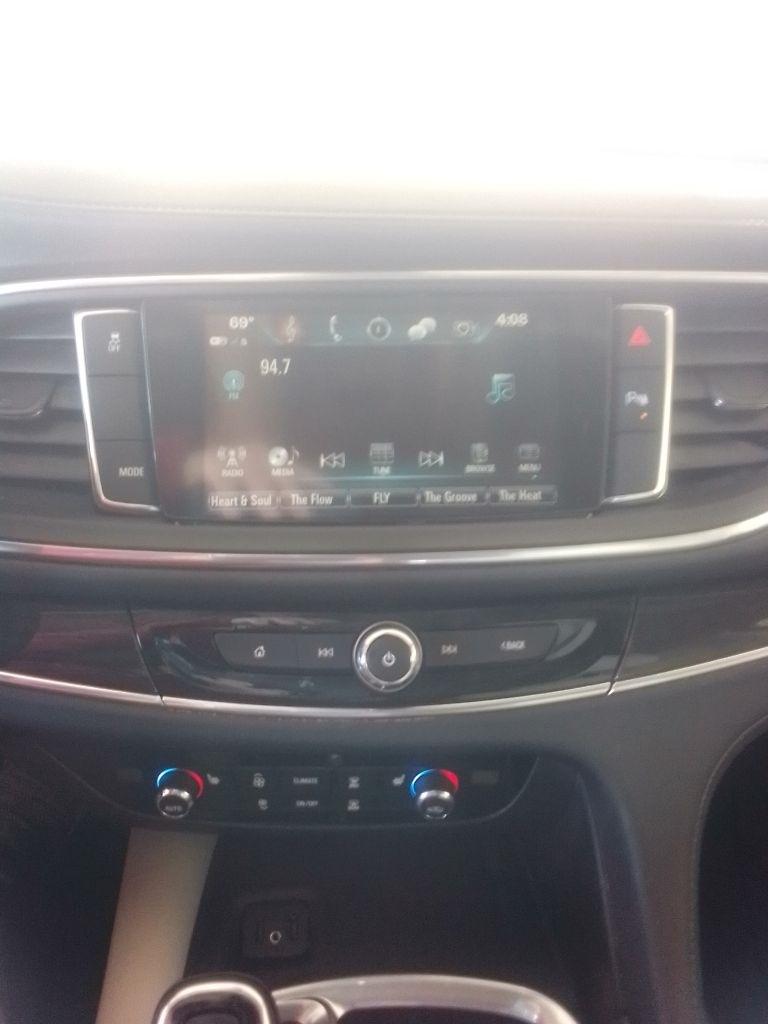 Buick Enclave FWD 4dr Essence 2019