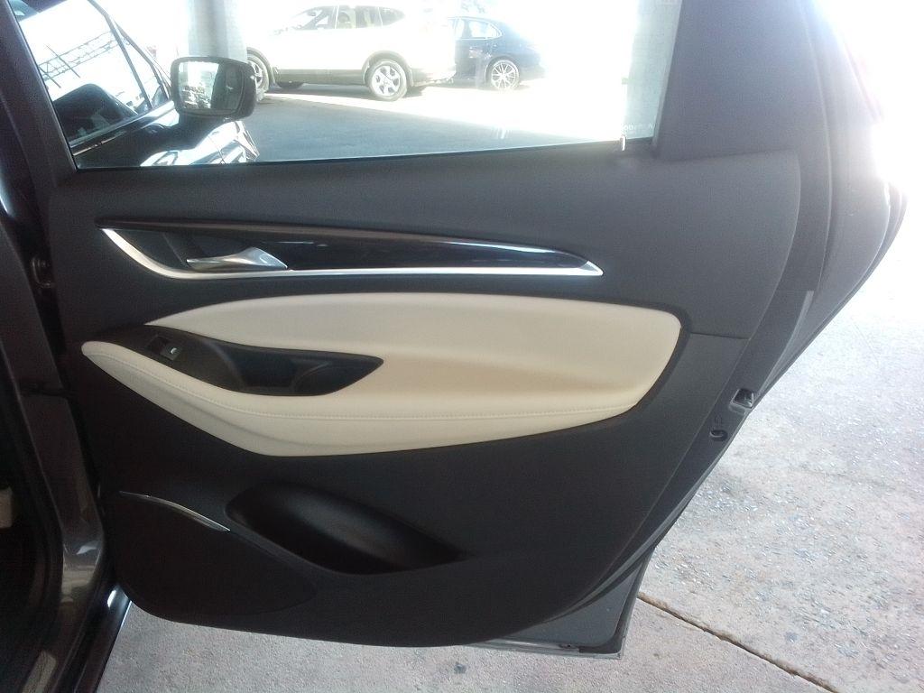 Buick Enclave FWD 4dr Essence 2019