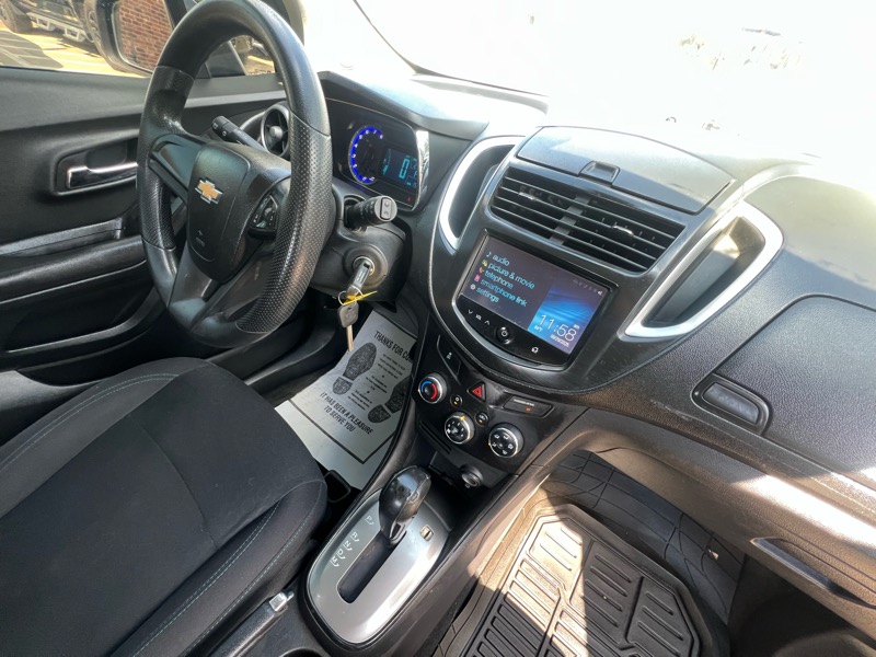 2015 Chevrolet Trax LS photo 19