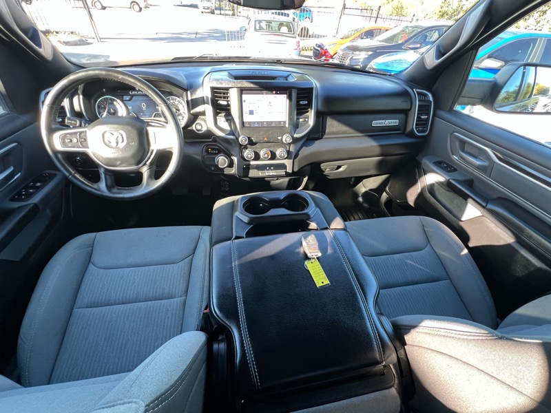 RAM 1500 Big Horn Quad Cab 2WD 2022