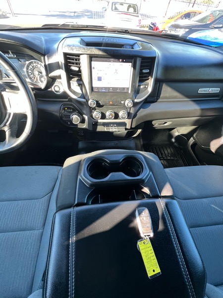 RAM 1500 Big Horn Quad Cab 2WD 2022