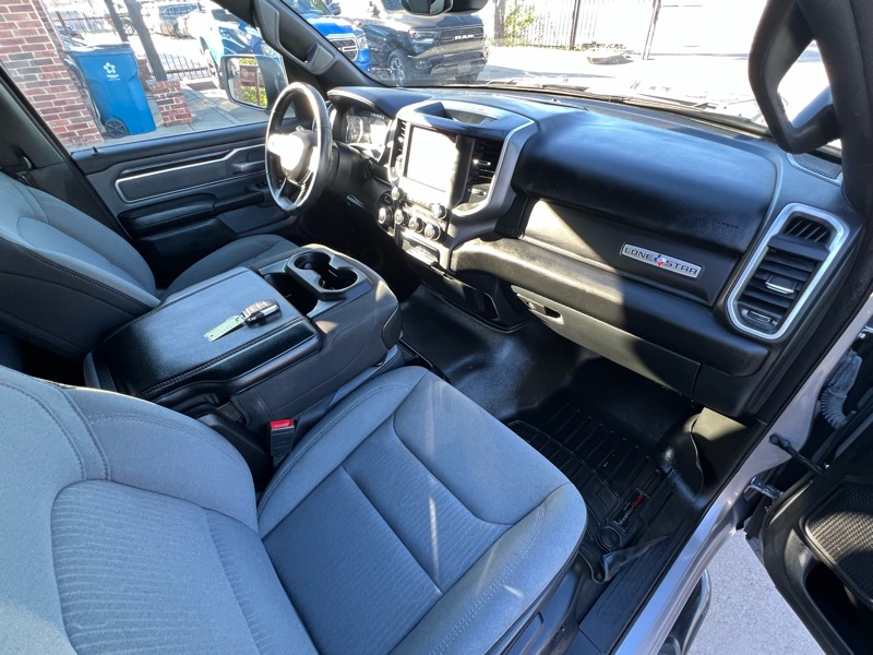 RAM 1500 Big Horn Quad Cab 2WD 2022