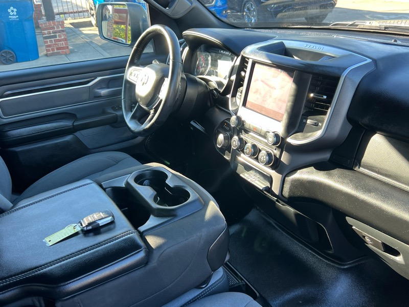 RAM 1500 Big Horn Quad Cab 2WD 2022