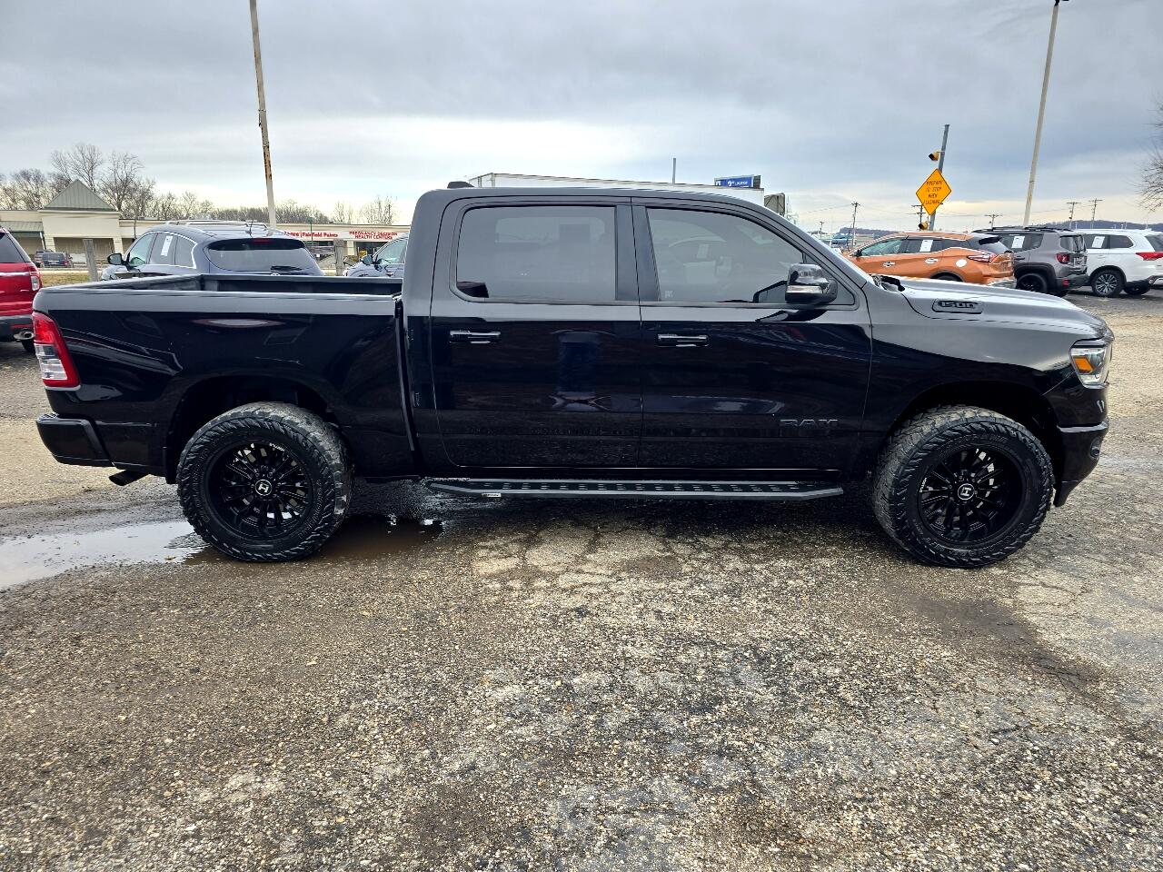 RAM 1500 Big Horn Crew Cab SWB 4WD 2019