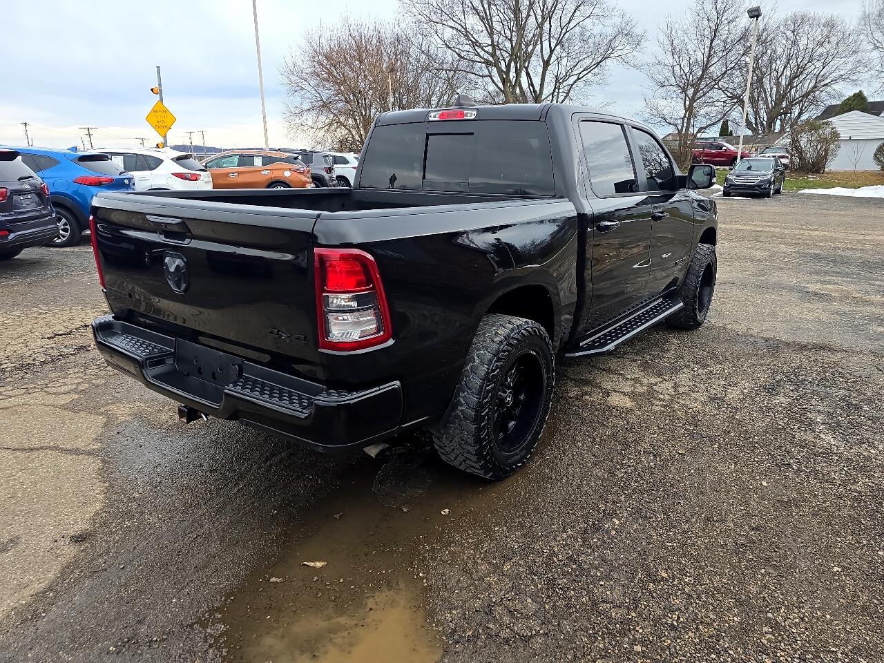 RAM 1500 Big Horn Crew Cab SWB 4WD 2019