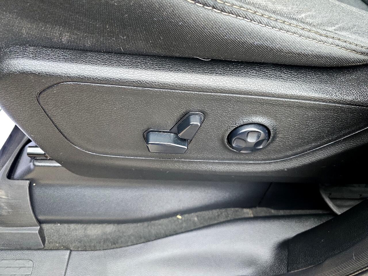 RAM 1500 Big Horn Crew Cab SWB 4WD 2019