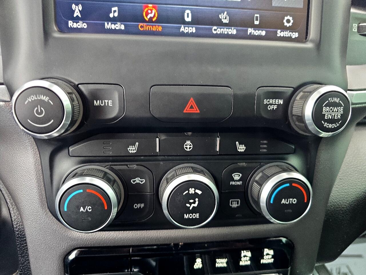 RAM 1500 Big Horn Crew Cab SWB 4WD 2019