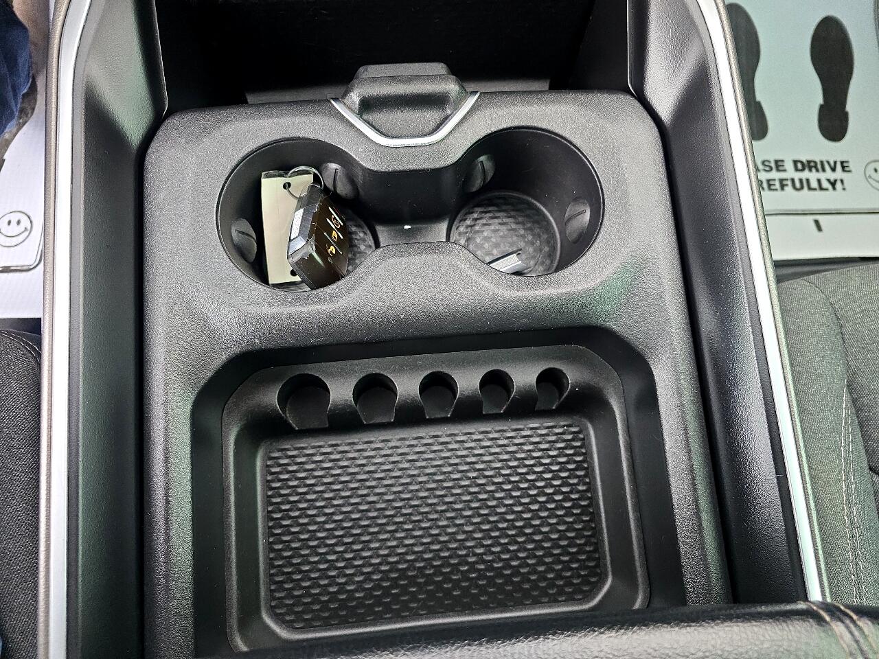 RAM 1500 Big Horn Crew Cab SWB 4WD 2019