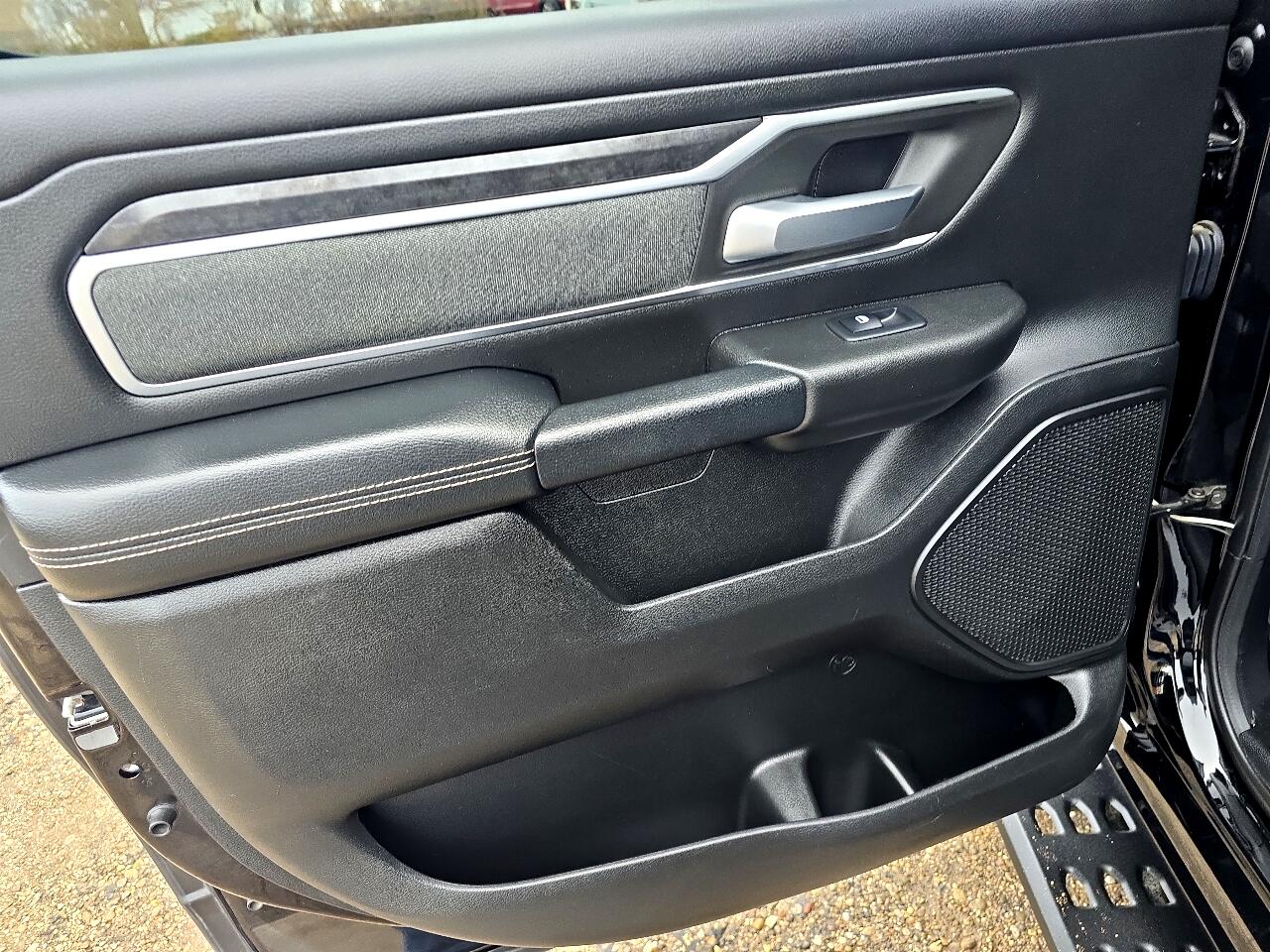 RAM 1500 Big Horn Crew Cab SWB 4WD 2019