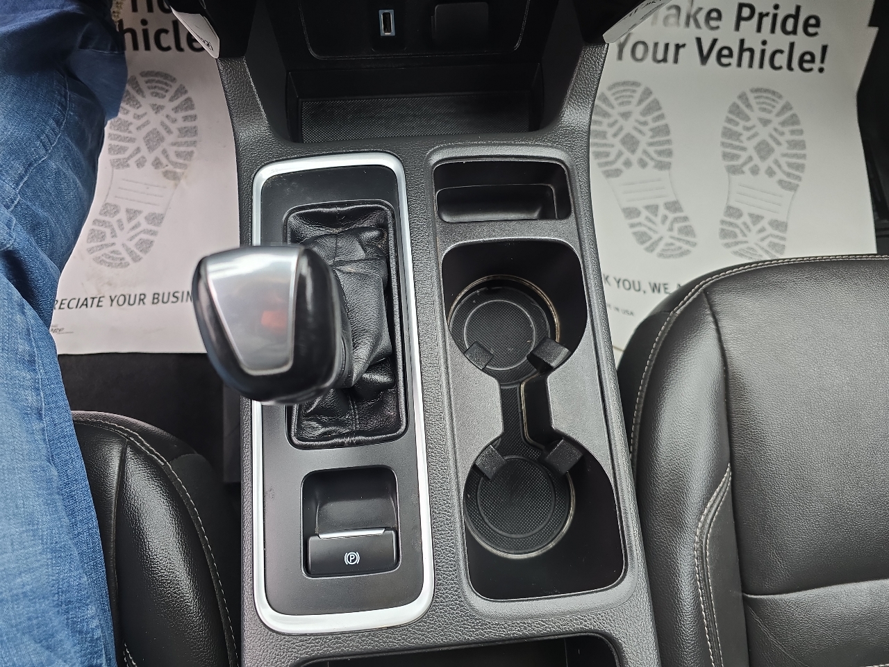 Ford Escape Titanium 4WD 2017