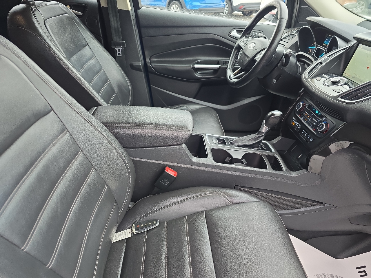 Ford Escape Titanium 4WD 2017