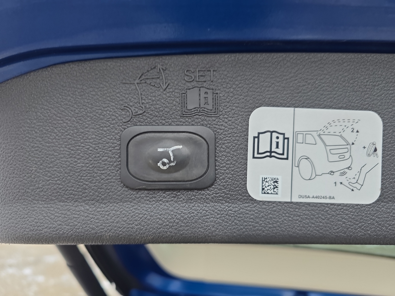 Ford Escape Titanium 4WD 2017