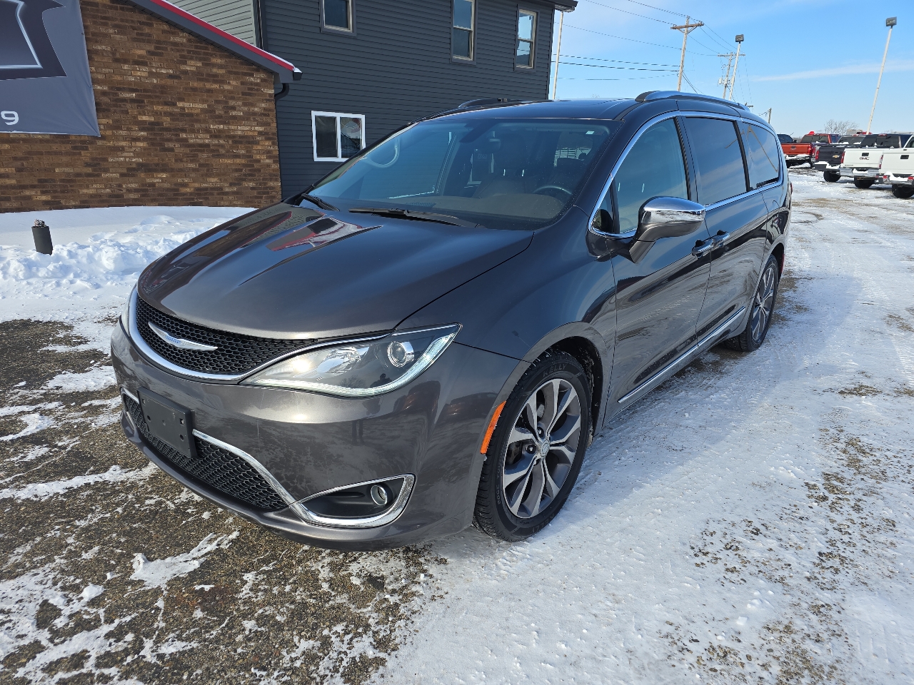 Chrysler Pacifica Limited 2017