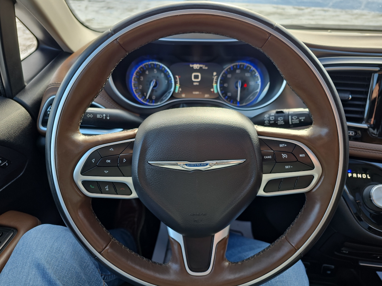 Chrysler Pacifica Limited 2017