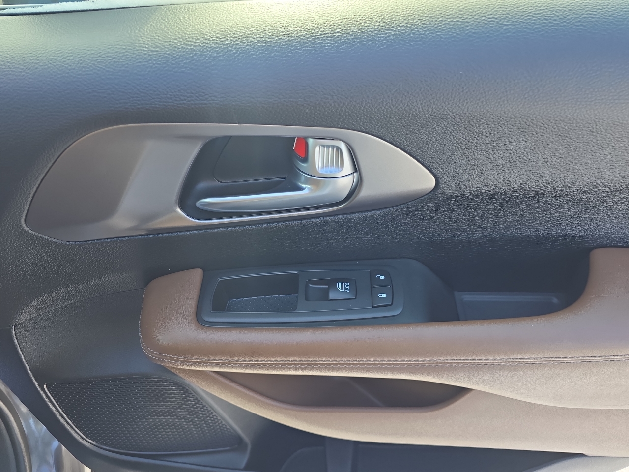 Chrysler Pacifica Limited 2017