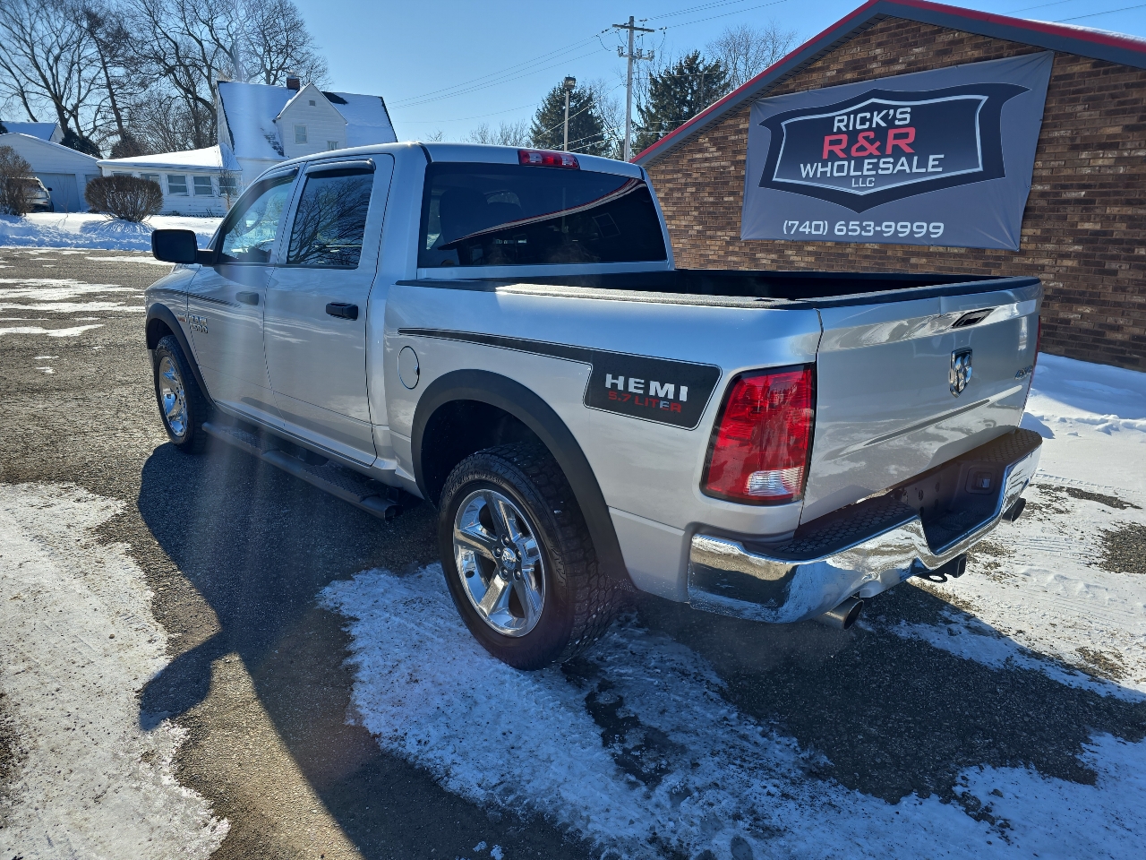 RAM 1500 Tradesman Crew Cab SWB 4WD 2016