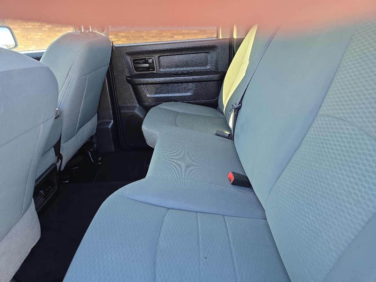 RAM 1500 Tradesman Crew Cab SWB 4WD 2016