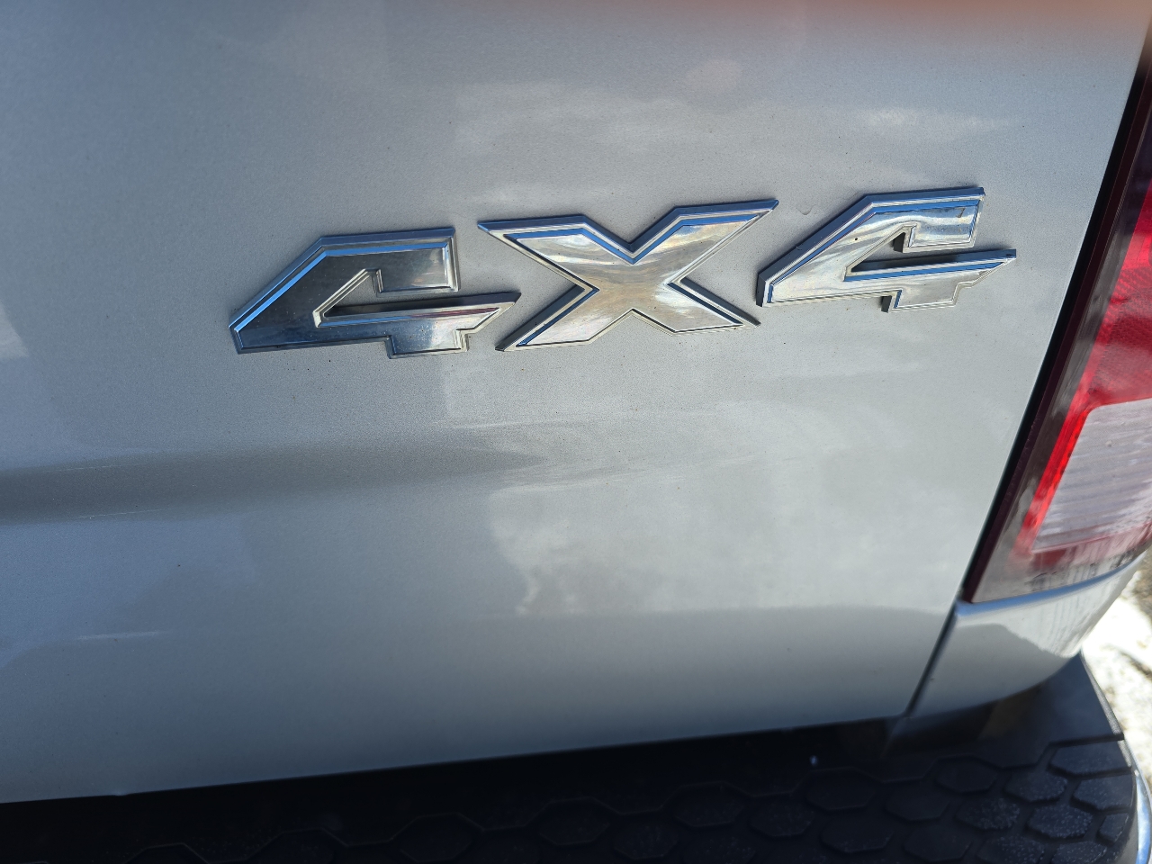 RAM 1500 Tradesman Crew Cab SWB 4WD 2016