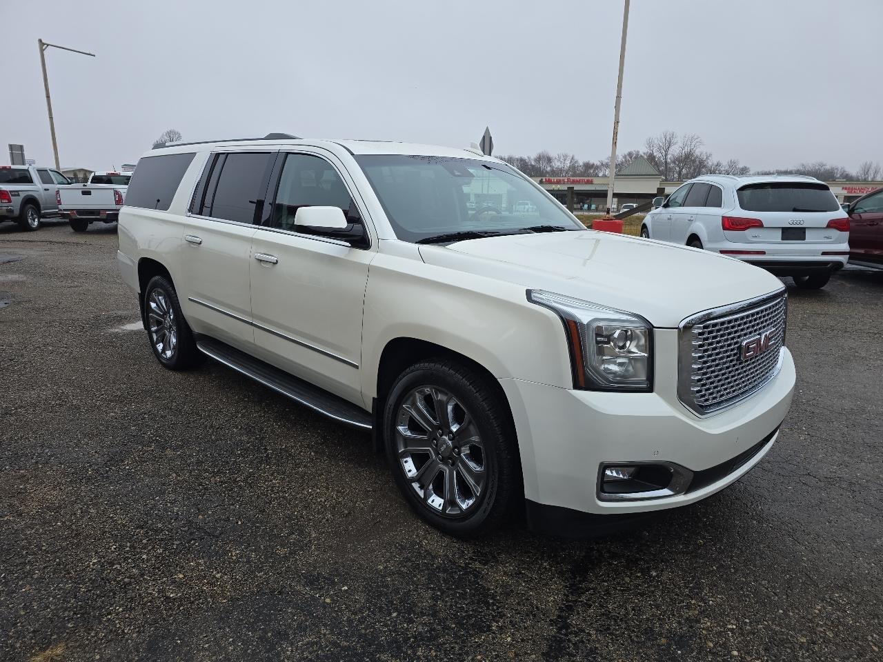GMC Yukon Denali XL 4WD 2015