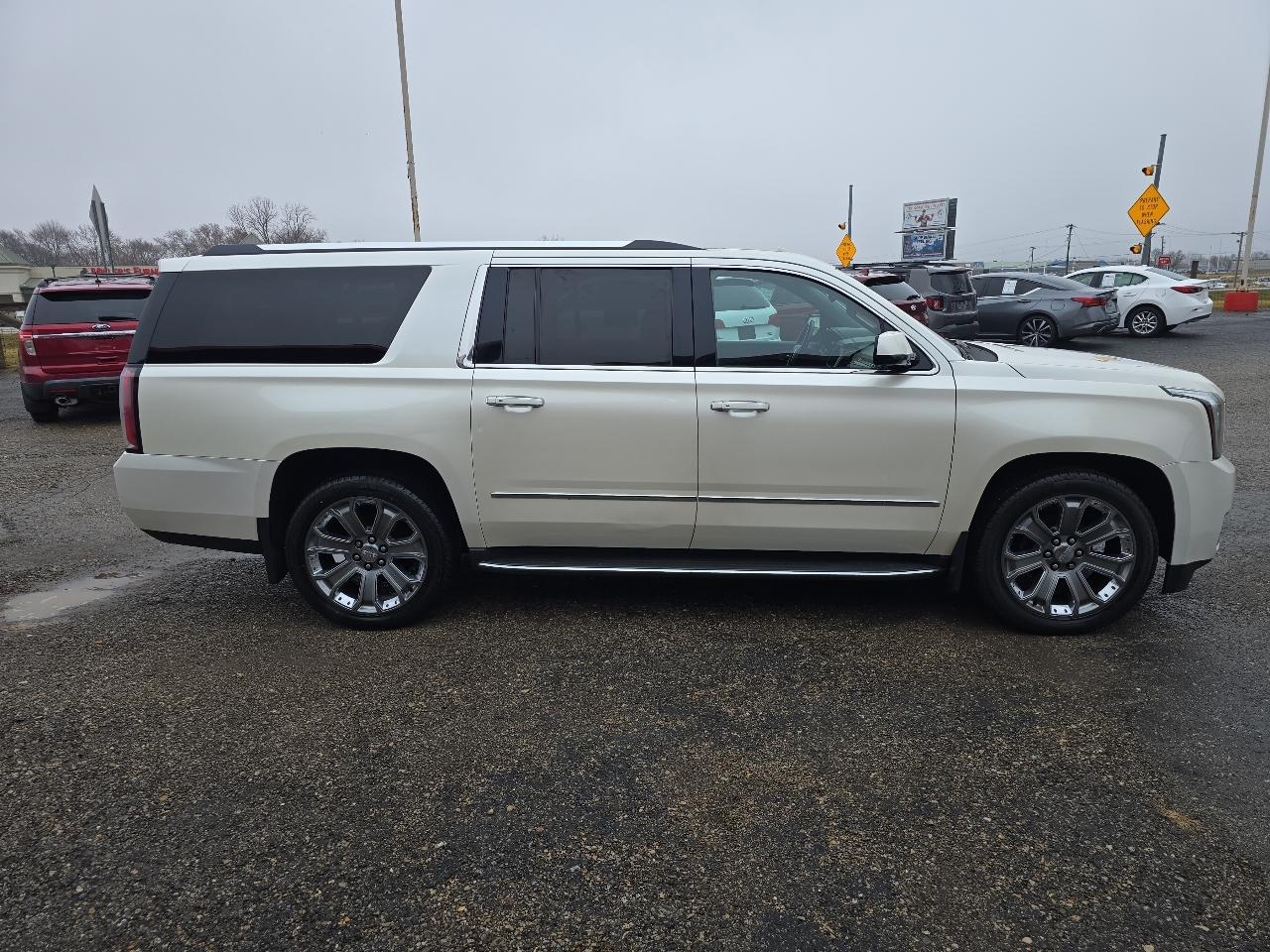 GMC Yukon Denali XL 4WD 2015