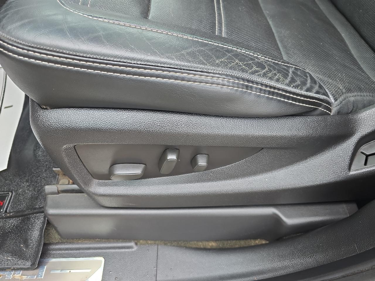 GMC Yukon Denali XL 4WD 2015