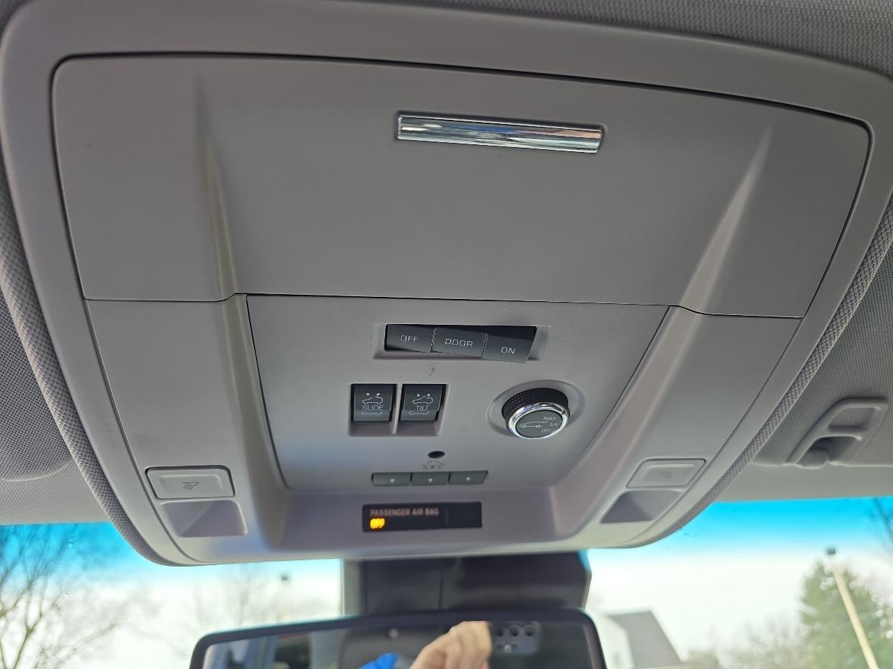 GMC Yukon Denali XL 4WD 2015