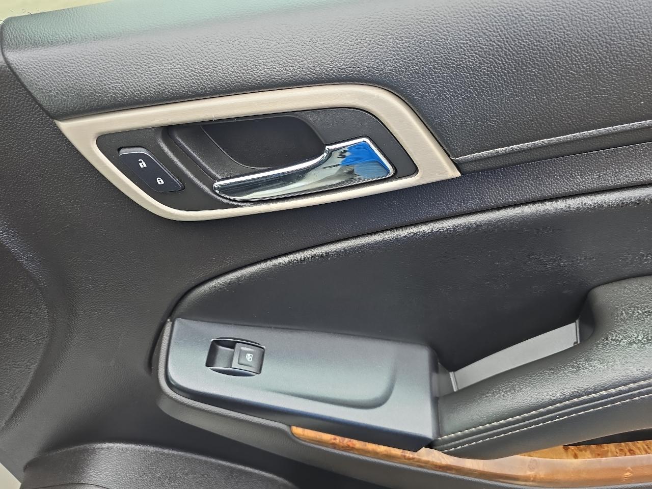 GMC Yukon Denali XL 4WD 2015