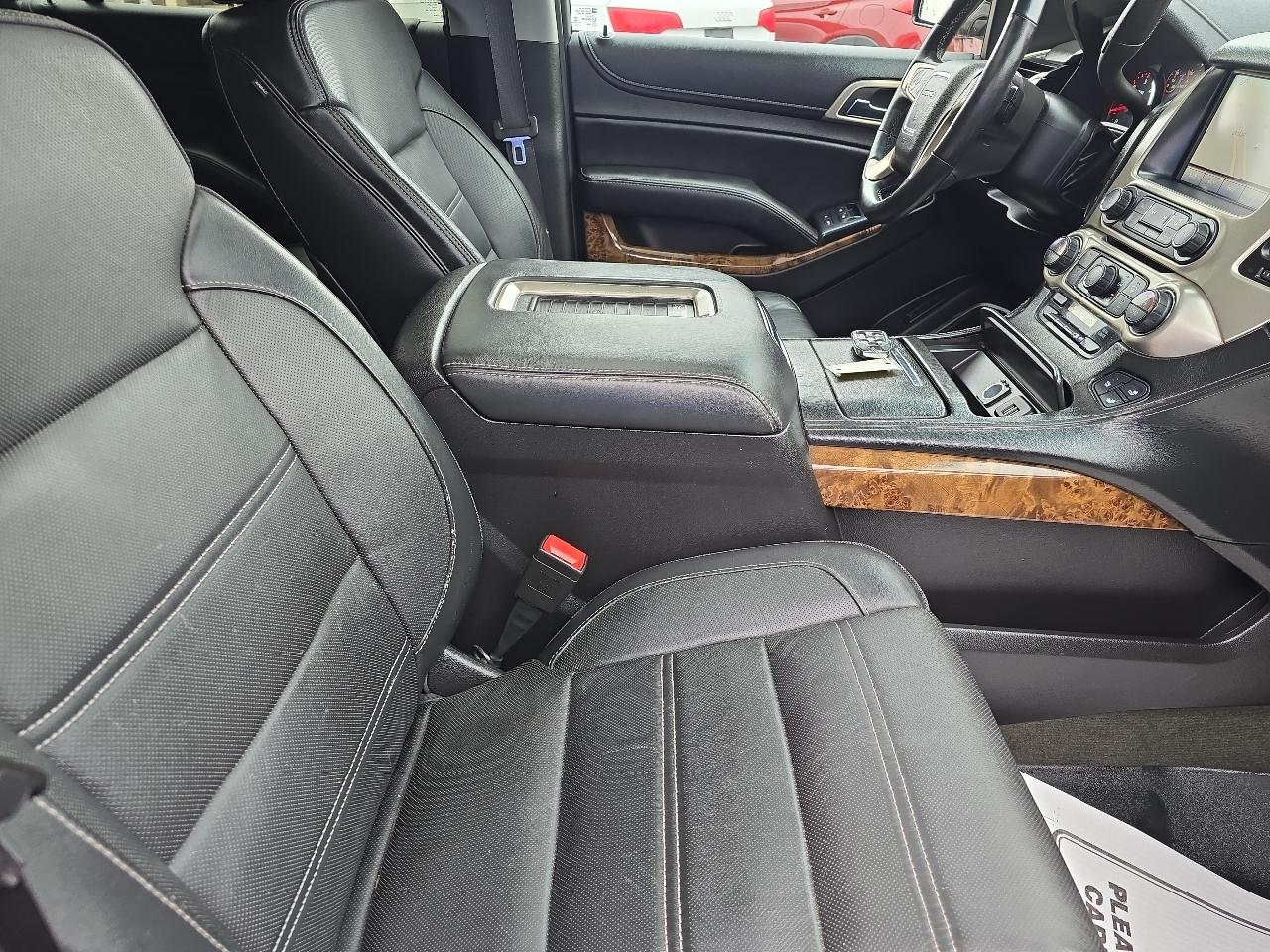 GMC Yukon Denali XL 4WD 2015