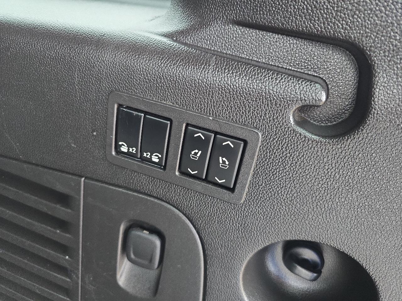 GMC Yukon Denali XL 4WD 2015