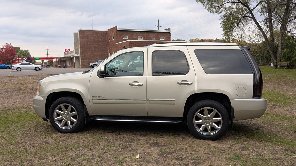 GMC Yukon Denali 4WD 2014