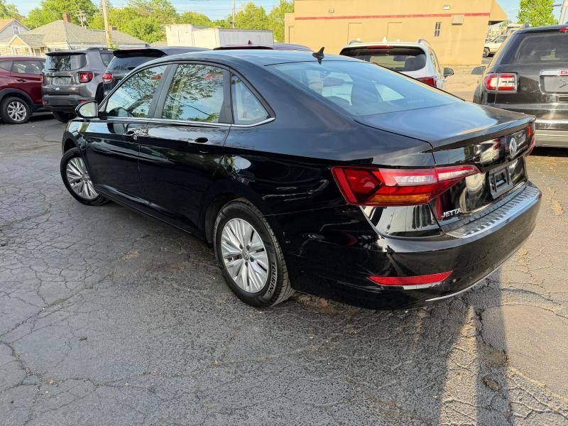 Volkswagen Jetta 1.4T S 8A 2019