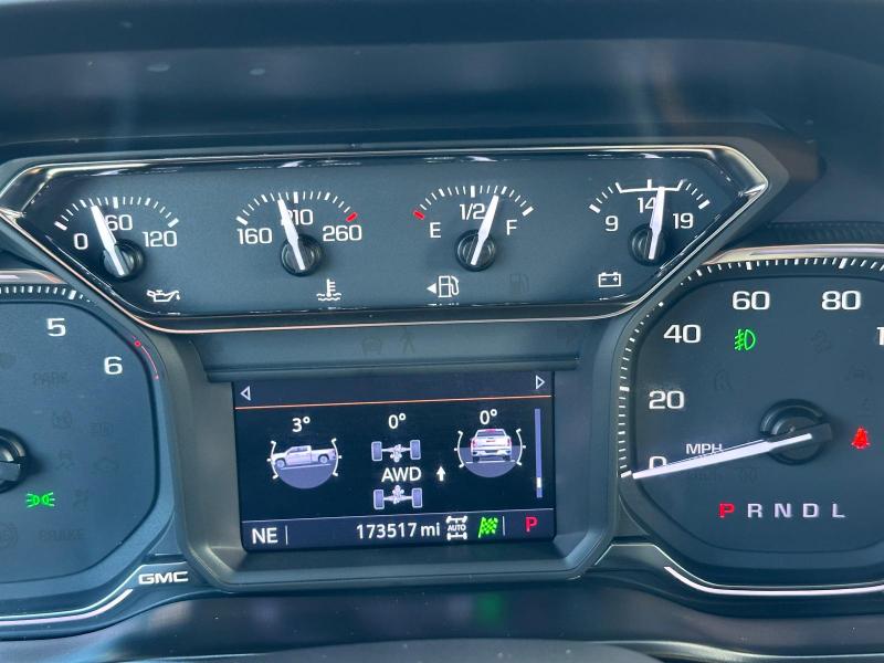 GMC Sierra 1500 AT4 Crew Cab Long Box 4WD 2020