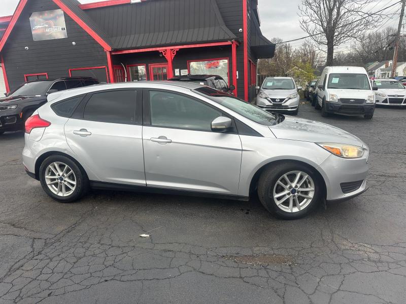 Ford Focus SE Hatch 2016