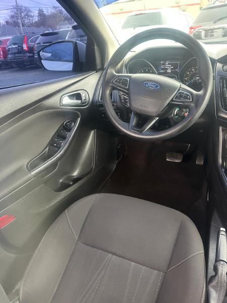Ford Focus SE Hatch 2016