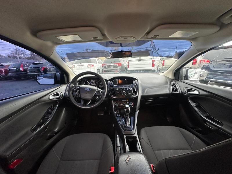 Ford Focus SE Hatch 2016