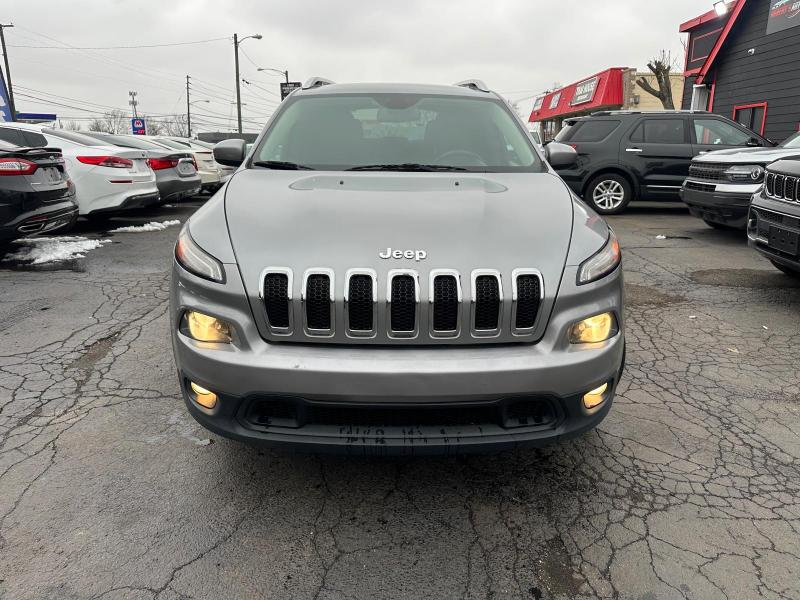 Jeep Cherokee Latitude 4WD 2015