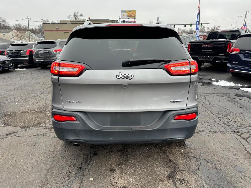 Jeep Cherokee Latitude 4WD 2015