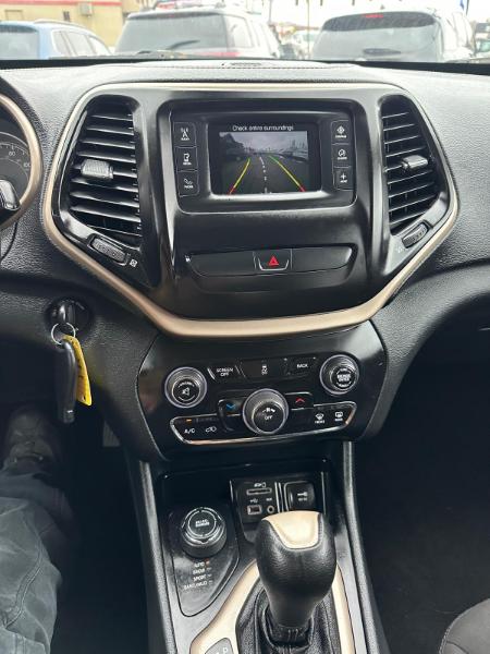 Jeep Cherokee Latitude 4WD 2015