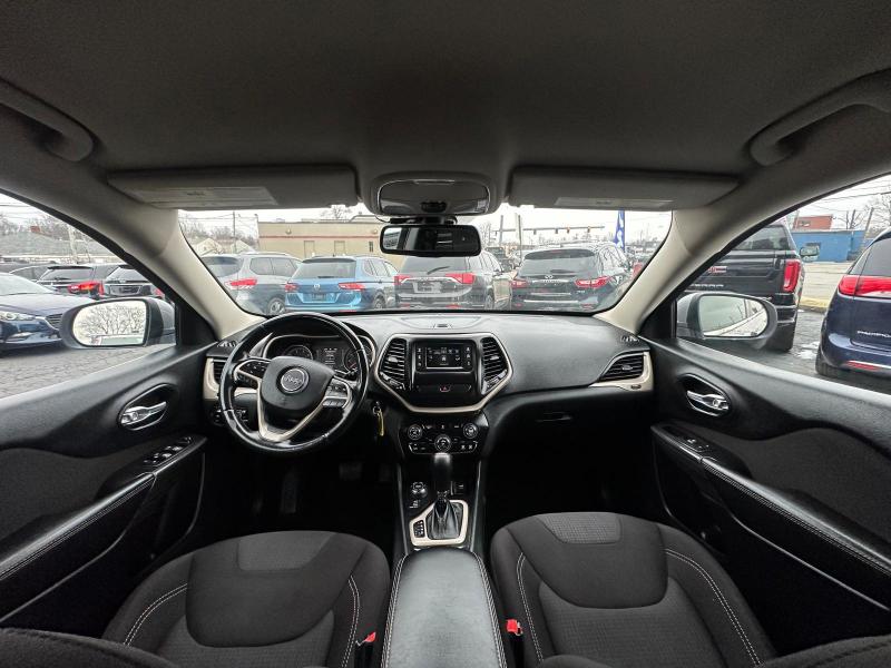 Jeep Cherokee Latitude 4WD 2015